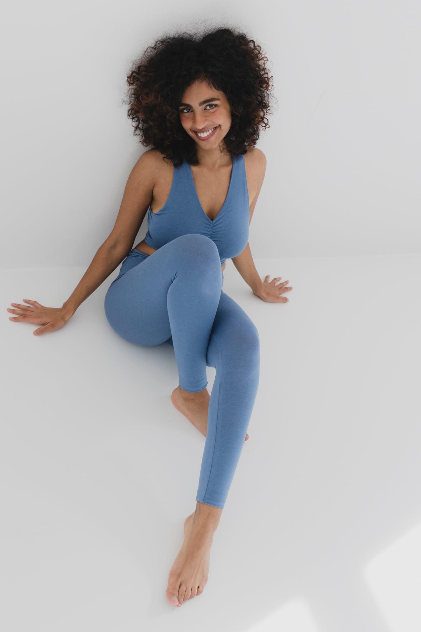Snug Fit Athletic Bra Tank Ocean Blue