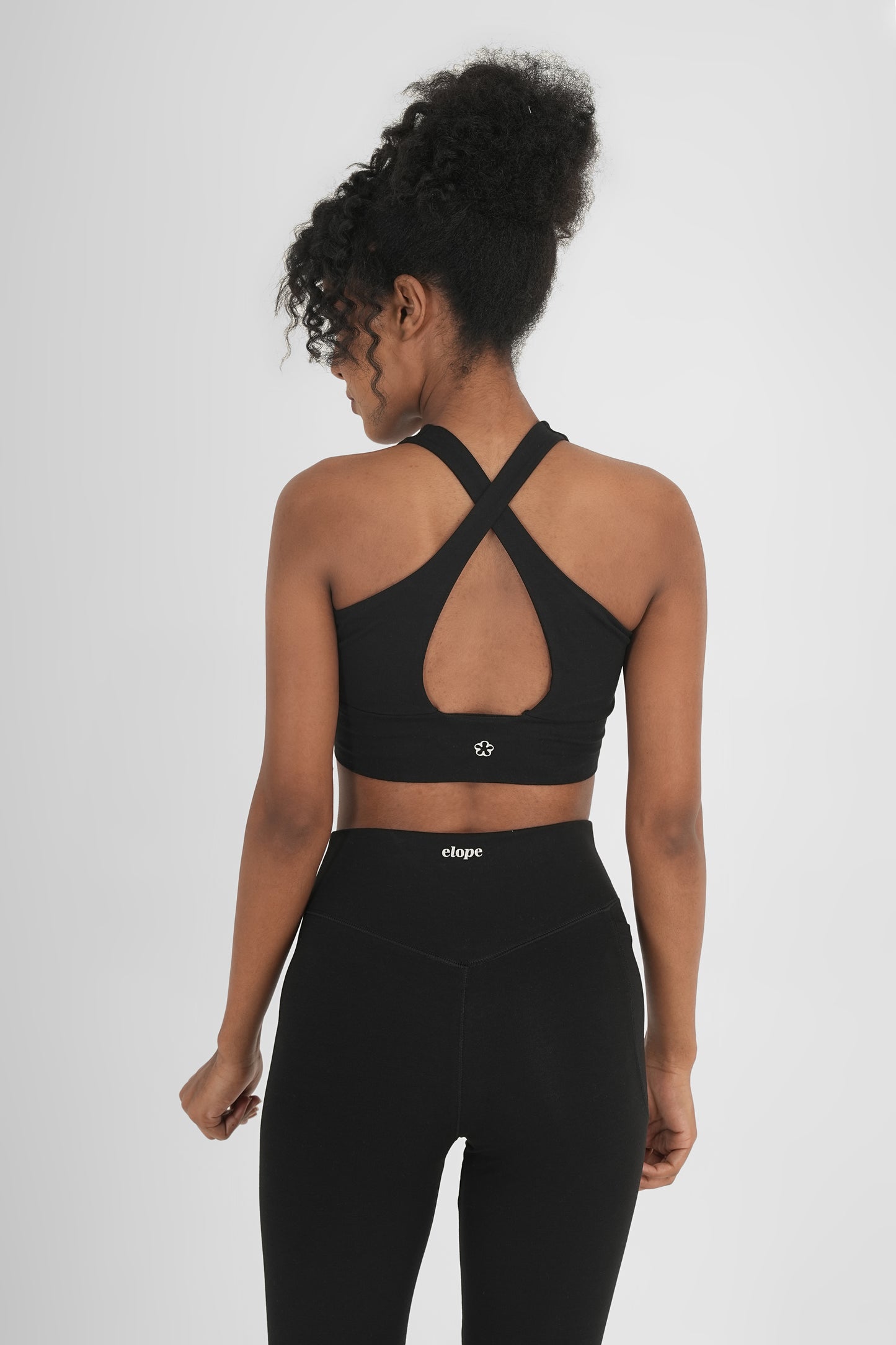 Ash Snug Fit Athletic Sports Bra Black