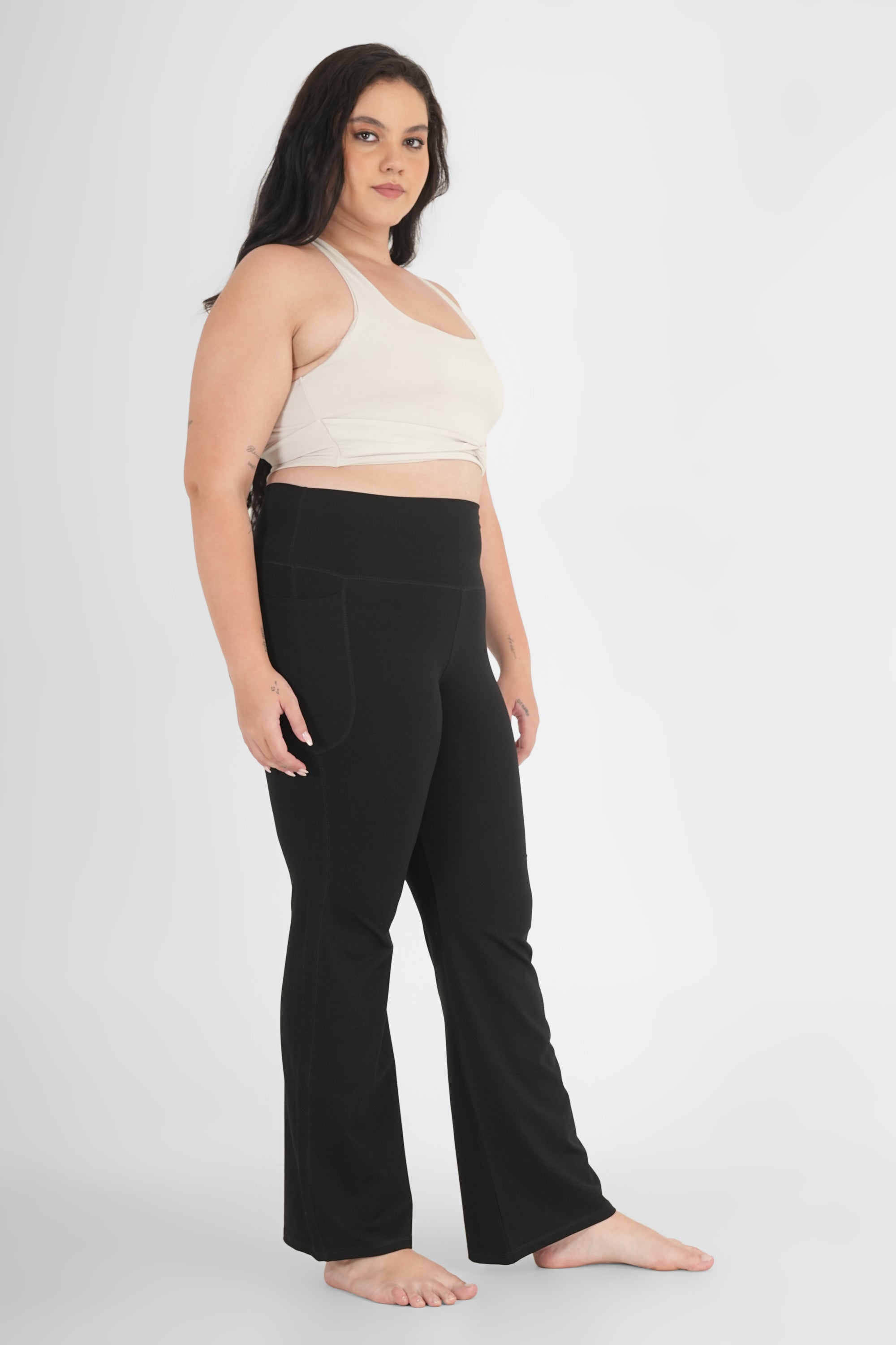 Schmeichelhafte ausgestellte Yogahose „Sienna“